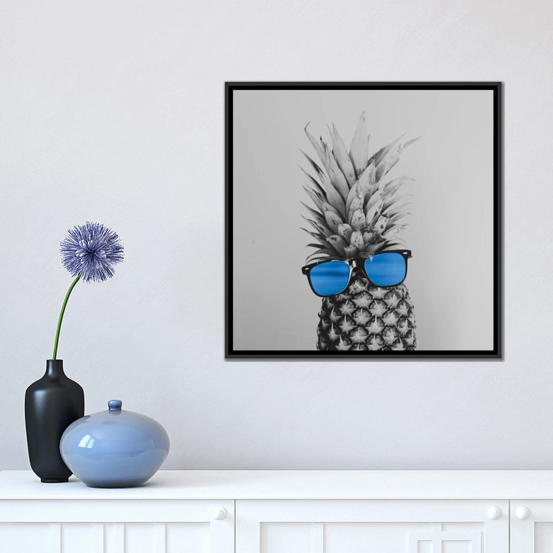 «Mr. Pineapple II 'par Chelsea Victoria - reproduction d'art, H 18 po x l 18 po x 1,5 po, Toile avec cadre noir