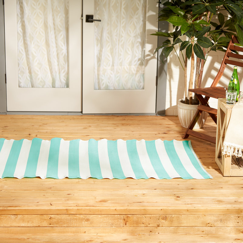 Tapis d'extérieur AQUA / rayures blanches 4 pi x 6 pi, Rectangle 3 pi x 6 pi