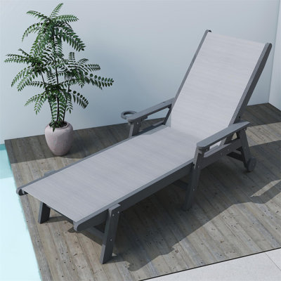 Chaise longue d'extérieur