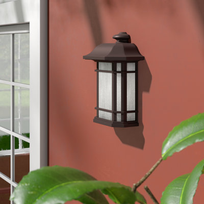Broadmoor Wall Light