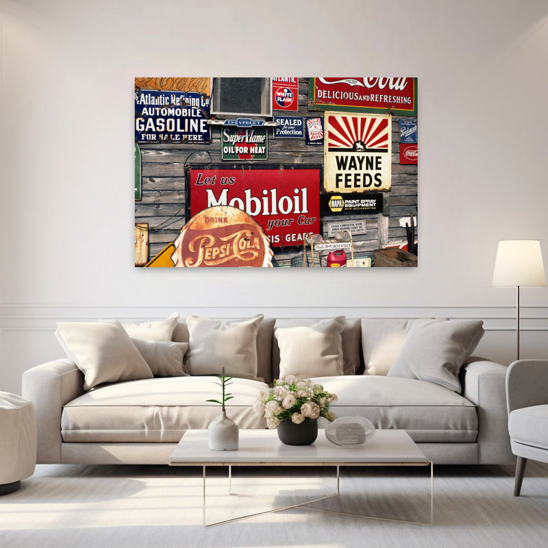 Boutique d'antiquités mettant en vedette des panneaux de publicité de style rétro, H 40 po x l 60 po