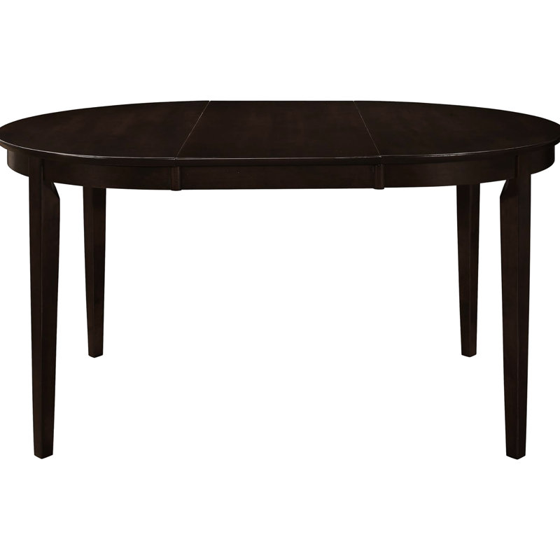 Cappuccino classique avec table ovale