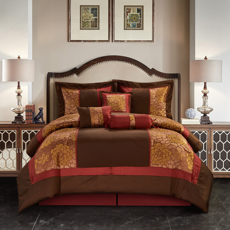 Sibyl 7 Piece Jacquard Comforter Set, Queen Comforter + 6 Additional Pieces, Green