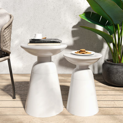 Table de bout en métal S / 2 en métal, blanc avec fer thermolaqué et structure à piédestal moderne pour les tables d'organisation de salon, cadre de mobilier d'étude élégant