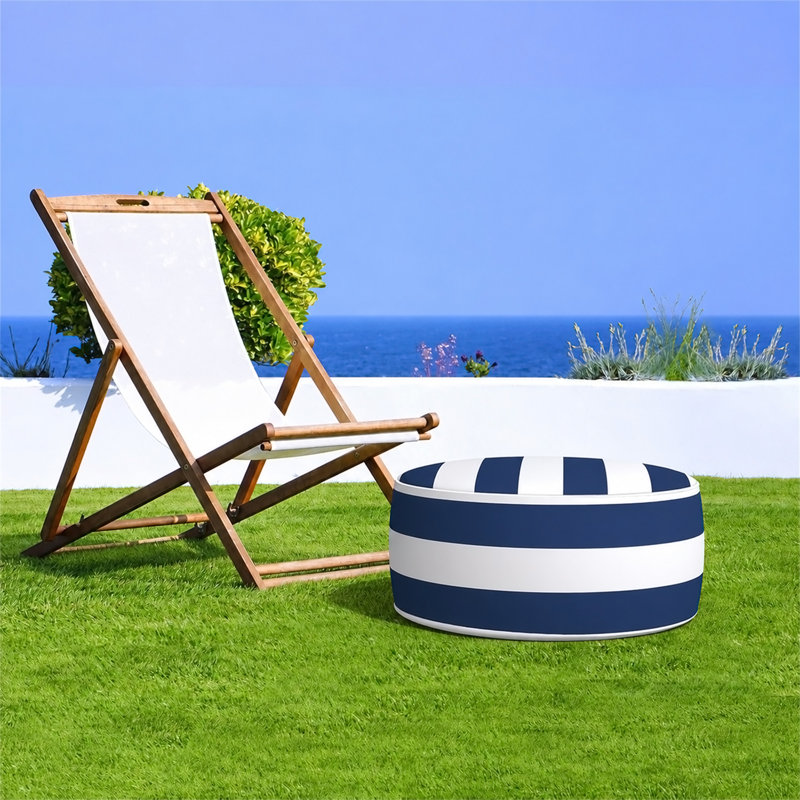 Ensemble de 2 repose-pieds gonflables d'extérieur 21 po x 21 po x 9 po, Blue and White Stripes