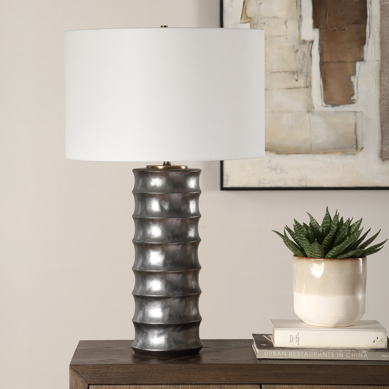 Lampe de table festonnée Melsa