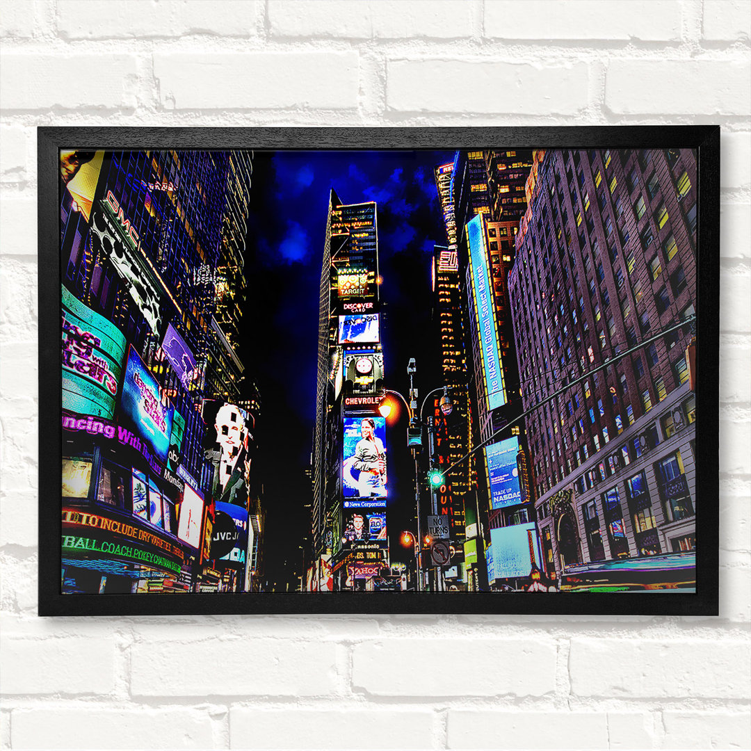 Times Square NYC Nights - Closed Corner Frame Kunstdrucke auf Holz