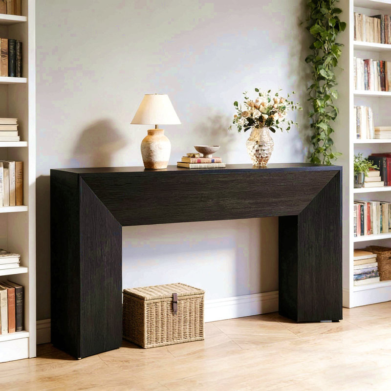 Table d'appoint élégante, canapé en bois, console de style moderne