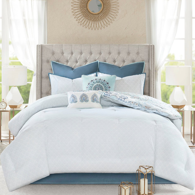 Édredon réversible en coton très grand - motif floral bleu, taies d'oreiller brodées taille médaillon, jupe de lit incluse