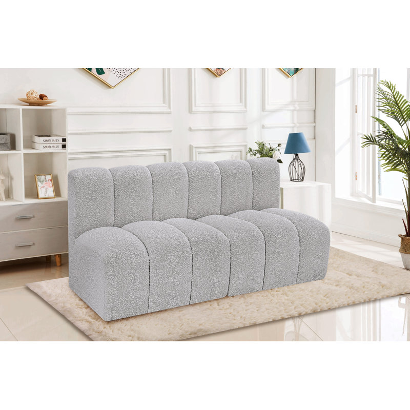 Canapé et méridienne rembourrés Hiral, Tissu gris bouclé