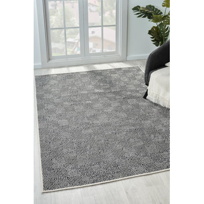 Naysa Area Rug