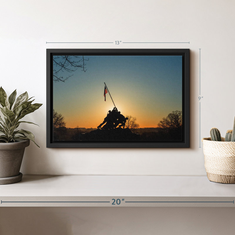 Architecture «Marine Corps Memorial Silhouette Art mural», H 9 po x l 13 po