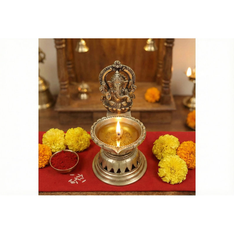 6.5'' Brass Novelty Floor Lamp