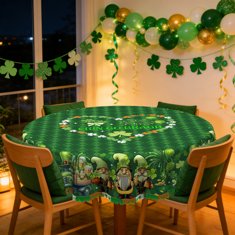 Nappe St. Patrick's Day Gnome - housse en tissu vert à carreaux et trèfles, nappe ronde / rectangulaire réutilisable pour les fêtes de la Saint-Patrick, brunch | Nappe sur le thème de la Saint-Patrick avec motif de gnome de lutin, convient aux tables de salle à manger