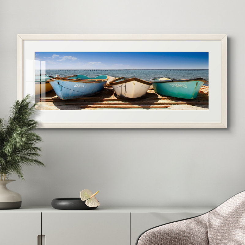 " Breakwater Boats "