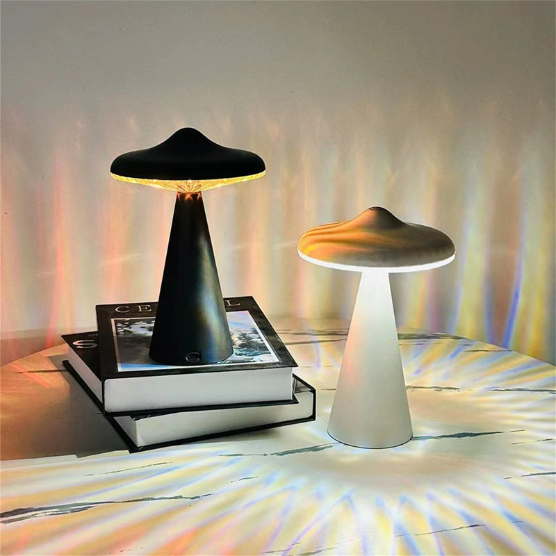 Jeannot Lamp, Black
