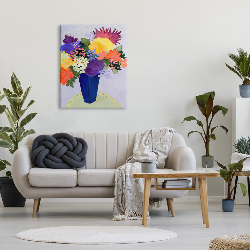 Arrangement floral tropical vif avec fleurs mauves et abstraites par Ruth Fromstein, H 40 po x l 30 po x P 1,5 po