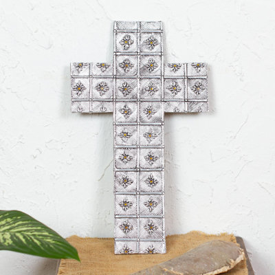 Décoration murale Repousse Cross