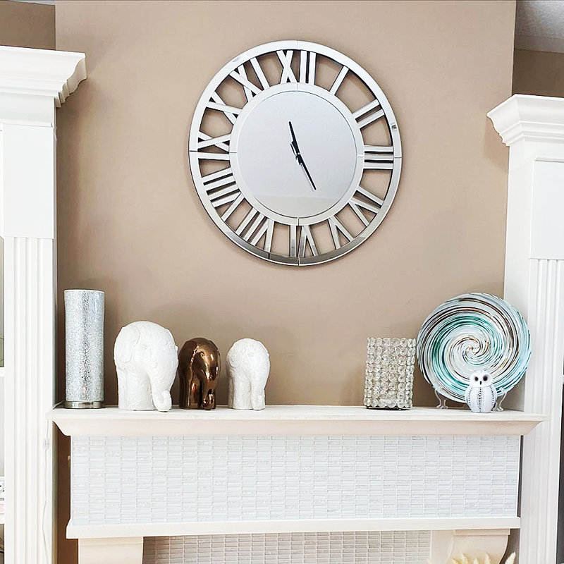 Marielisa Round Wall Clock, Medium