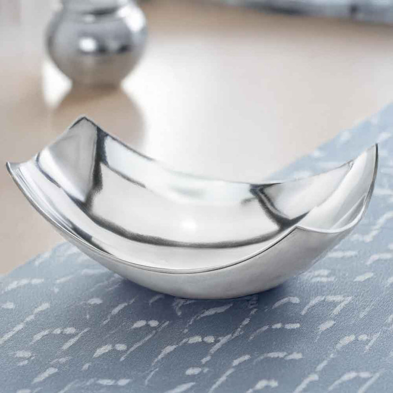 Grand bol Halcott Cucha, 5,5" H x 17,25" L x 9,75" D, argent