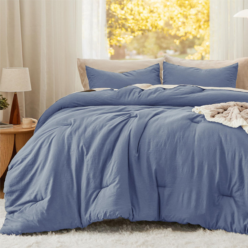 Bedsure Reversible Prewashed Comforter Set, Queen Comforter + 2 Standard Pillowcases, Blue