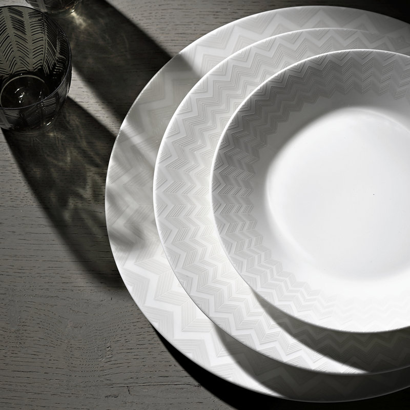 Missoni Soup Plates ZIG ZAG Set of 6  White diam. 8.5 in