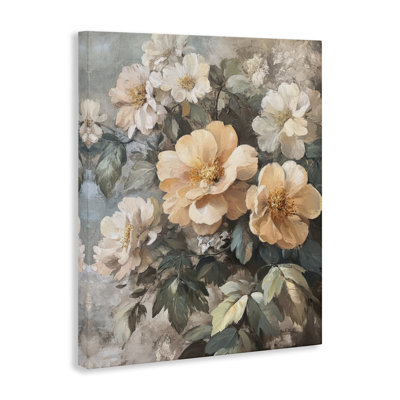 Art floral sur toile, "Soft Floral Arrangement" par Petal Prints Design