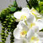 Ornements de fleurs simulées