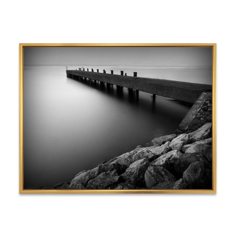 Jetée en noir et blanc - reproduction de cadre photo sur toile, H 16 po x l 32 po x P 1 po, Cadre flottant doré