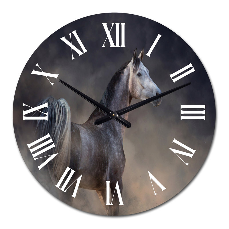 Horloge murale traditionnelle «Gray Arabian Horse Run Free on Desert Dust», Moyen