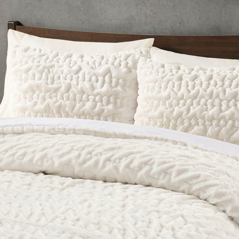 King/ King Comforter - Fur Luxury Bedding