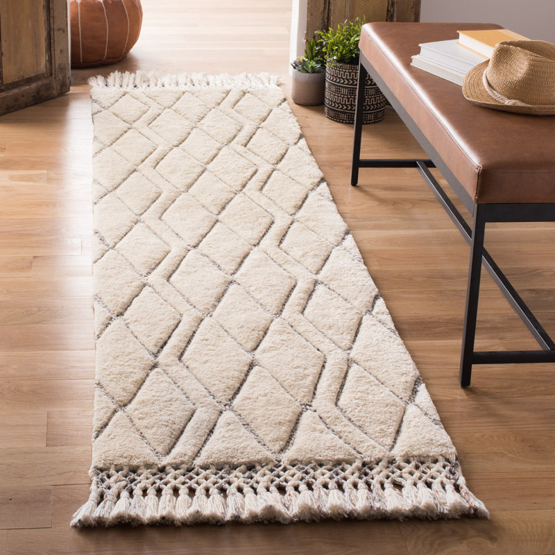 Tapis ivoire / gris touffeté à la main Powell, Tapis de couloir 2 pi 3 po x 8 pi