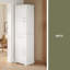 Grande armoire de rangement pour salle de bain, armoire de rangement autoportante avec deux portes de taille différente et tablette réglable, conception à étagère de porte, panneau de fibres à densité moyenne avec finition peinte