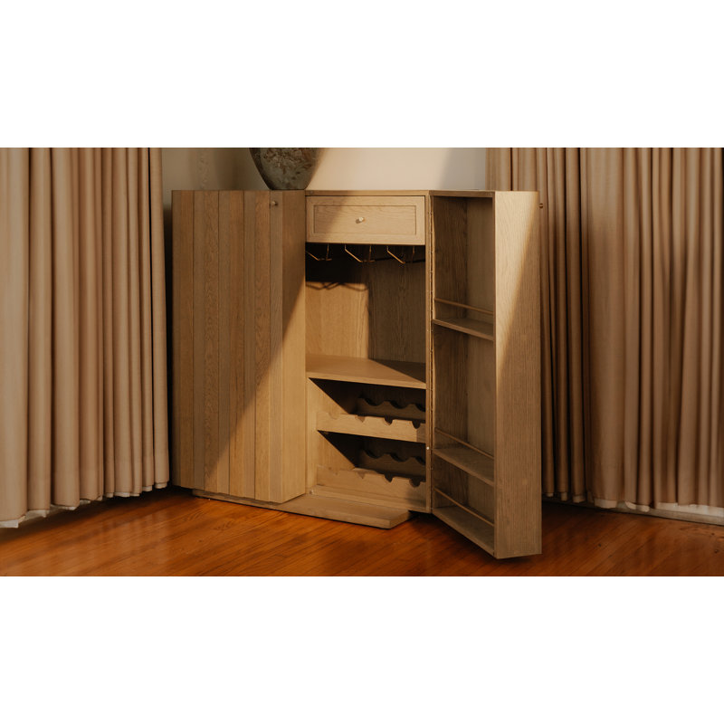 Vermentino Bar Cabinet Oak