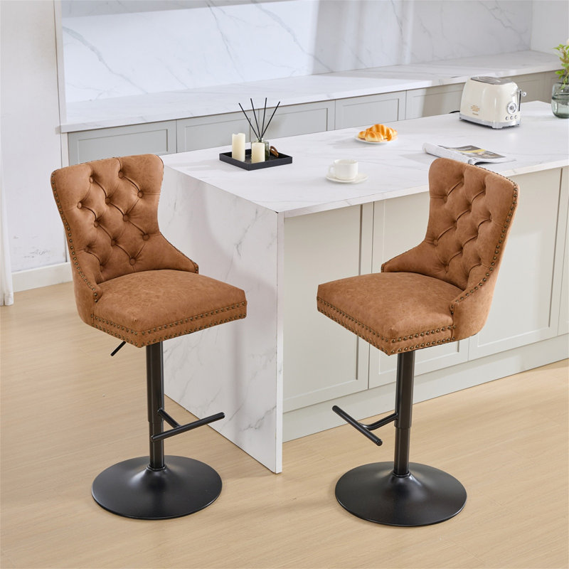 Mobilier, tabourets de bar pivotants en polyuréthane vieilli et rétro d'une hauteur de siège réglable de 26 à 33 pouces, tabourets de bar modernes avec dossier capitonné confortable pour un pub à la maison et un îlot de cuisine (ensemble de 2)