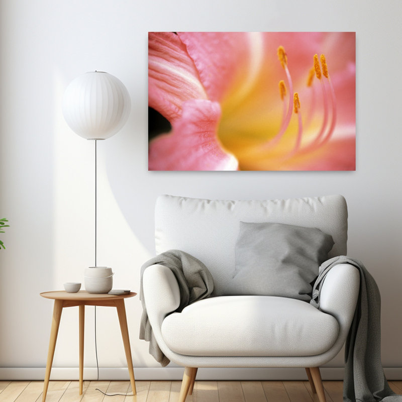 Gros plan sur une fleur rose abstraite avec étamine, art mural contemporain abstrait, H 24 po x l 36 po