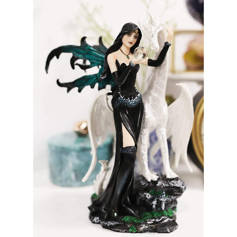 Fantasy & Sci-Fi Figurines & Sculptures