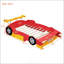 Lit plateforme pleine grandeur en forme de voiture de course avec roues, conception durable et amusante pour les chambres d'enfants