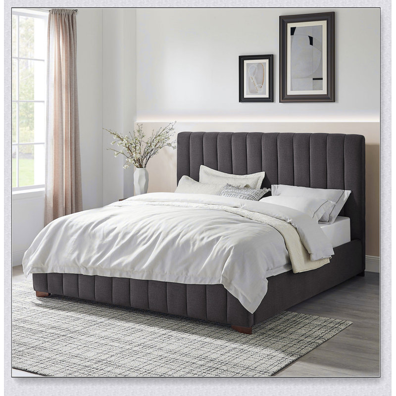 Grand lit gris foncé