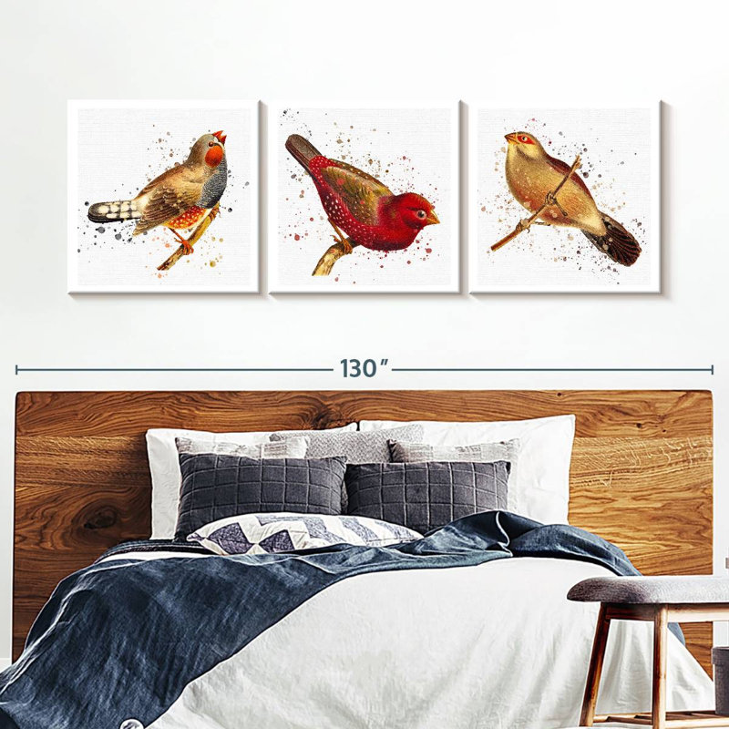 «Tiny Birds», reproduction sur toile, H 36 po x l 110 po x P 1,25 po
