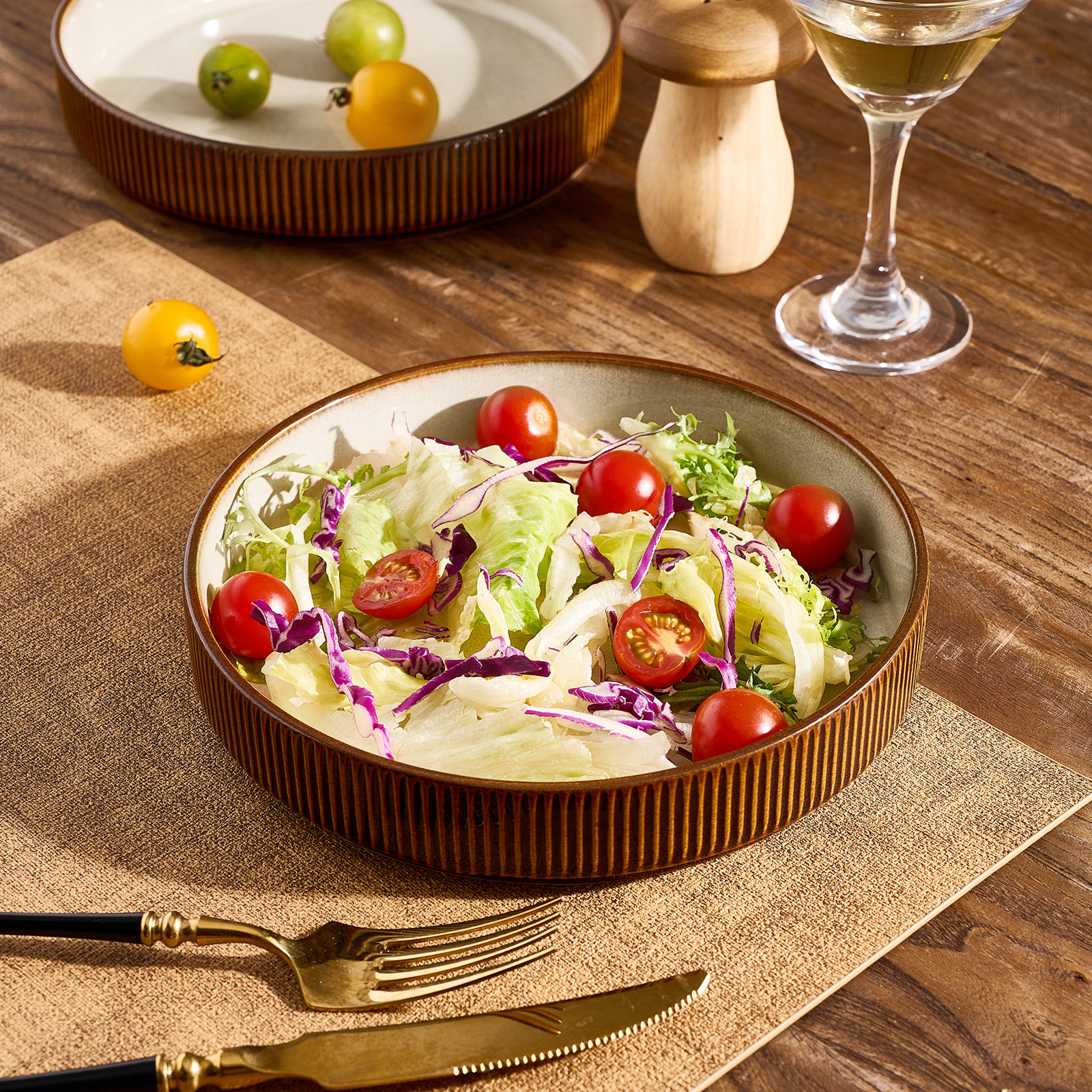 Stoneware Pasta Bowl, Cream & Cocoa