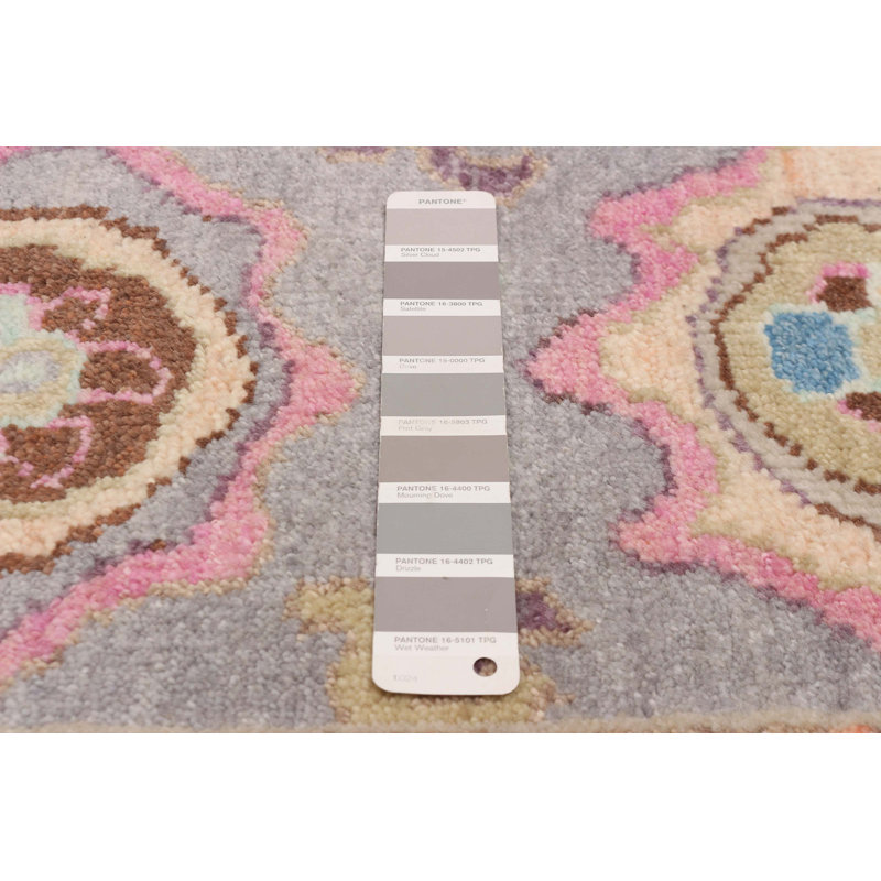 Tapis moderne gris clair Oushak 2 pi 4 po x 7 pi 9 po