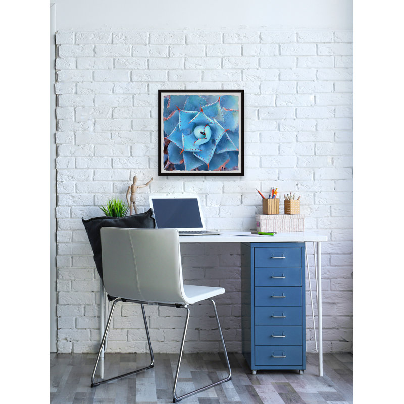 Pointy Tipped Leaves - Single Picture Frame Painting, 41 cm H x 41 cm W