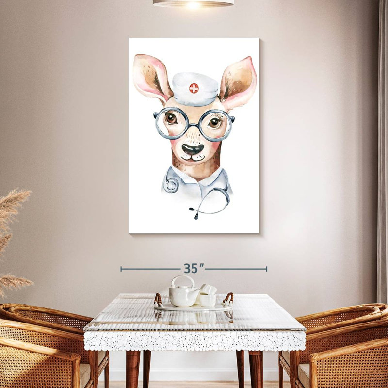 Ketti Doctor Deer, H 48 po x l 32 po