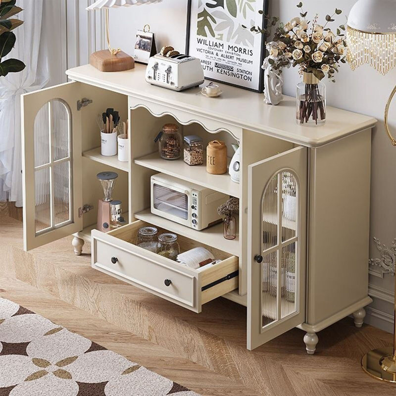 Buffet simple en bois massif