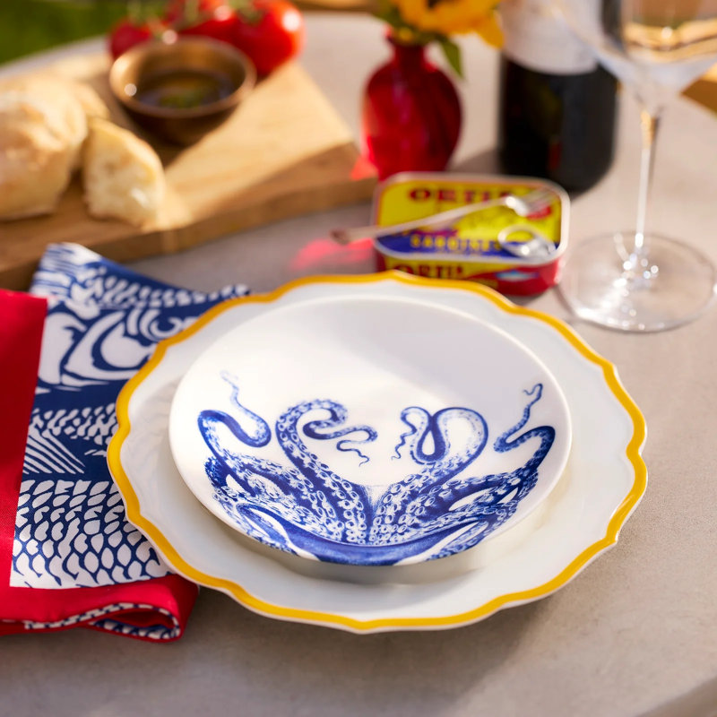 Stella Marigold Scalloped Dinner Plate