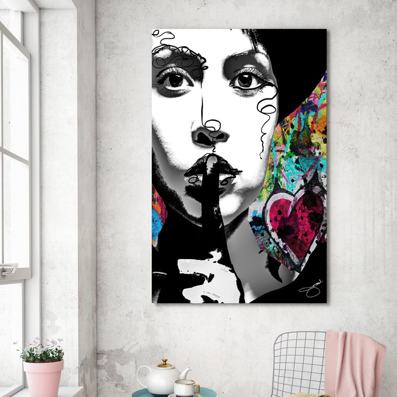 «Shhhh» Jodi, impression sur toile, H 48 po x l 28 po x P 1,5 po, Toile tendue