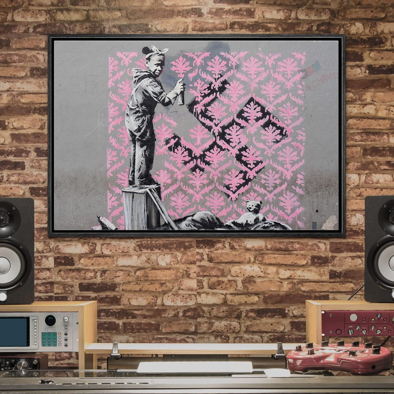 Banksy, Angleterre, Royaume-Uni, femme, pulvérisation de peinture, Cadre flottant noir, H 24 po x l 36 po x P 1,5 po