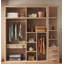 Garde-robe moderne et simple