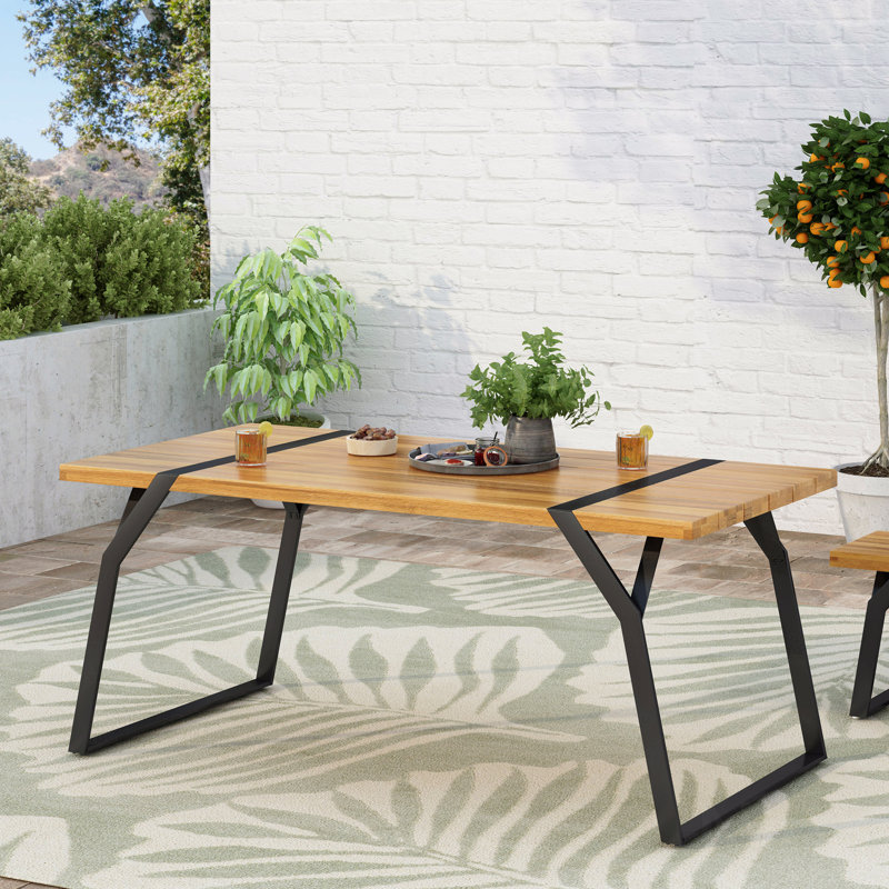 Table de salle à manger de patio